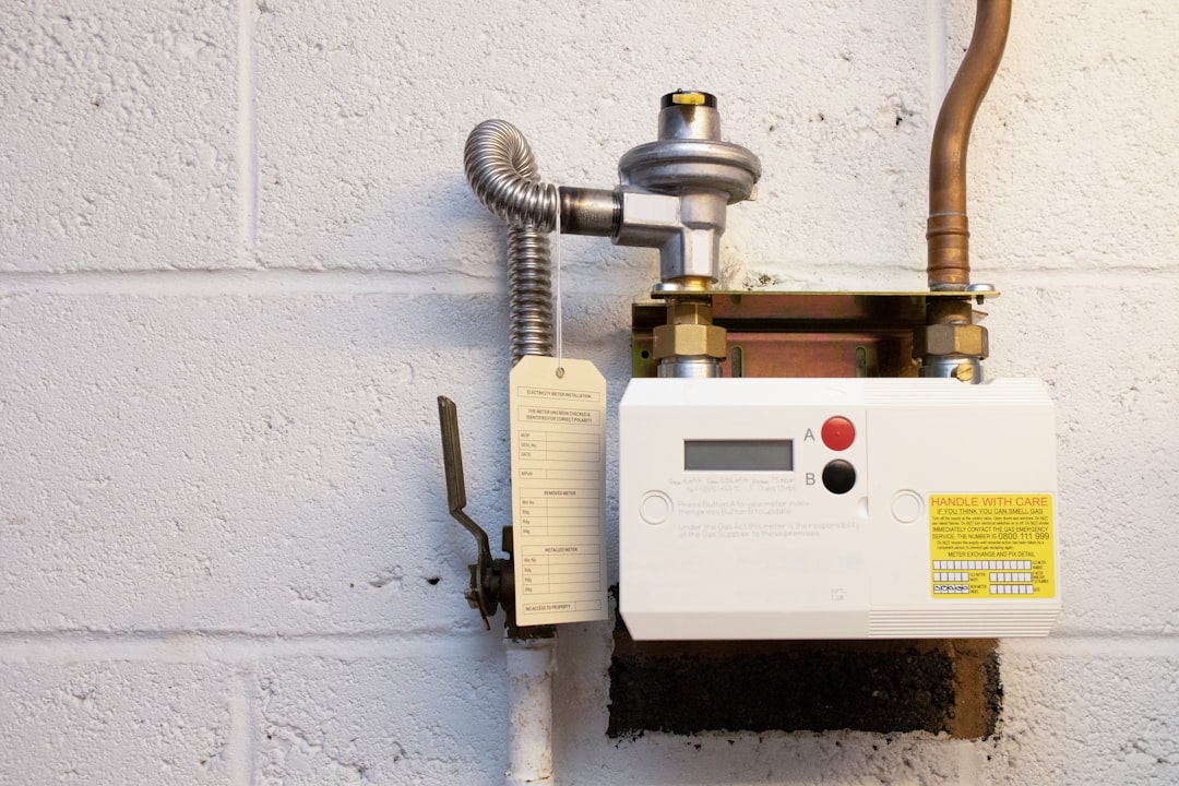 Blog 1 tankless vs tank water heater comparison