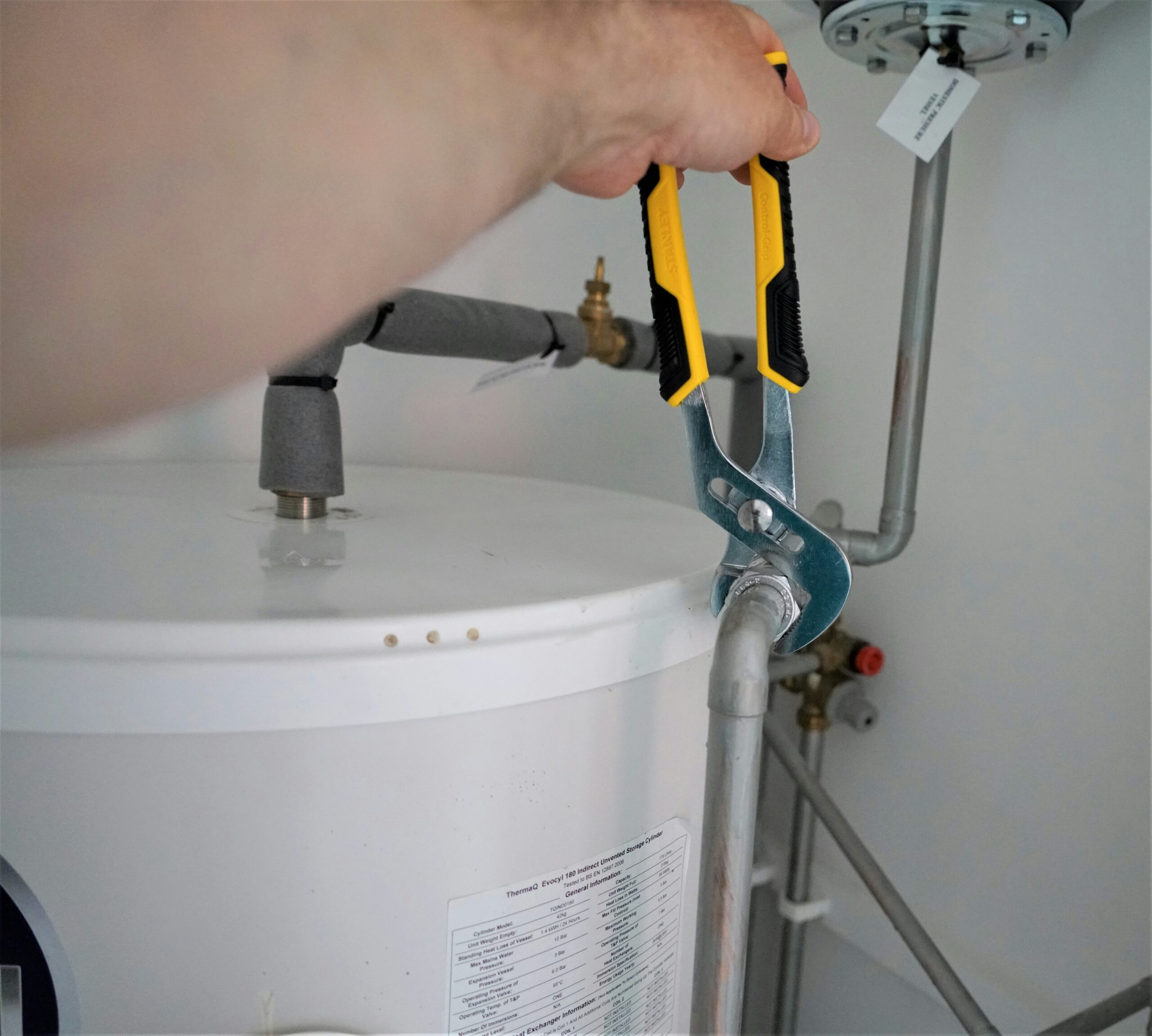 Blog 1 The Homeowner’s Guide to Tankless ROI and Making the Switch